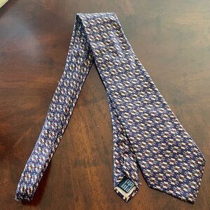 Stylish Geometric Patterned Tie in Blue and Red